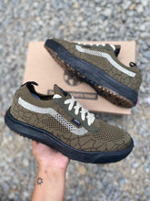 Upload image to gallery viewer, Tênis Vans Ultrarange Vr3
